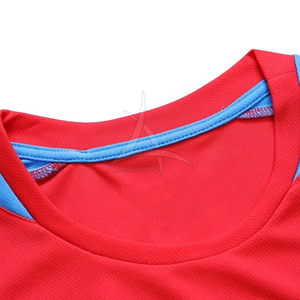 Tenues de football pour hommes entièrement personnalisées avec logo personnalisé imprimé, couleurs d'équipe, respirantes, légères, 100% polyester - Product Image 2