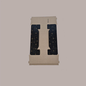 10 Uds. Cesta de regalo de Navidad de cartón negro con gráficos de estrella dorada 310x220H90mm Rectangular pequeños suministros de vacaciones - Product Image 3