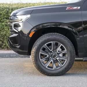 Auto Usado en Excelentes Condiciones, Bajo Kilometraje, Chevrolet Tahoe Z71 2022, SUV 5 Puertas, 5.3L 8 Cilindros, Automático, Tracción en las Cuatro Ruedas, Listo para Enviar a Todo el Mundo - Product Image 3