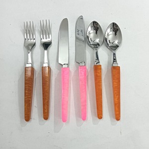 Ensemble de vaisselle racontant des histoires ensemble de couverts à poignée en résine de cinq couleurs expérience de consommation avec LOGO personnalisé ensemble de couverts de vaisselle - Product Image 5
