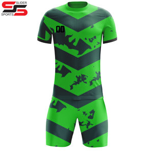 Vente en gros d'uniformes de football pour hommes maillot personnalisé en polyester à séchage rapide ensemble de chemises de football de haute qualité vêtements de sport d'entraînement - Product Image 4