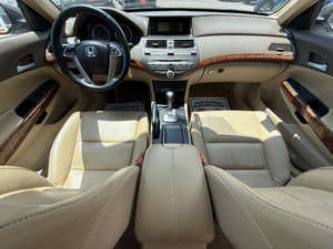 รถยนต์มือสองราคาประหยัด ปี 2008 ฮอนด้า แอคคอร์ด EX-L V6 พวงมาลัยซ้าย - Product Image 2