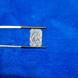 Diamante cultivado en laboratorio de corte radiante de 2,03 CT: Anillo Vintage de Diamante Suelto EF/VS, compromiso de piedra, joyería fina certificada por IGI India - Product Image 2