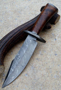 Couteau de chasse Bowie en acier inoxydable personnalisable avec lame dentelée, fourreau en cuir et bois fait main, garantie de 3 ans, support OEM - Product Image 5