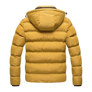 Chaqueta acolchada ligera resistente al agua transpirable impermeable para exteriores amarilla para senderismo, escalada y actividades para clima frío - Product Image 2