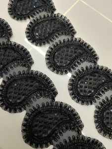 ลวดลายลูกไม้ลาย Paisley สีดำประดับด้วยลูกปัดสำหรับเสื้อผ้าและกระเป๋า - Product Image 4