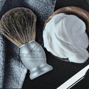 Brocha de Afeitar Profesional en Oferta, Ligera y Económica - Product Image 4