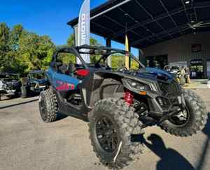 Nouveau Maverick R X RS 2026 abordable avec Smart-Shox Dusty Navy – Véhicules prêts à être expédiés. - Product Image 3