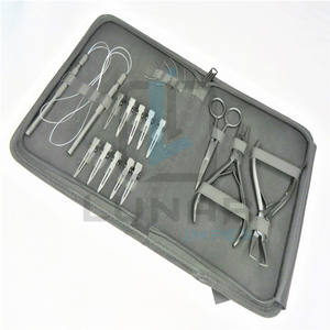 ชุดอุปกรณ์ต่อผมสีด้านสีดำแบบพรีเมียมชุดเคสหนังนิ่มพร้อมฉลากแบรนด์ตามสั่ง - Product Image 5