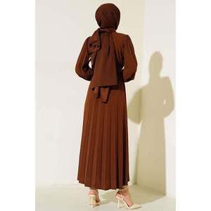 Vestido plisado ayrobin con cinturón marrón - Product Image 3