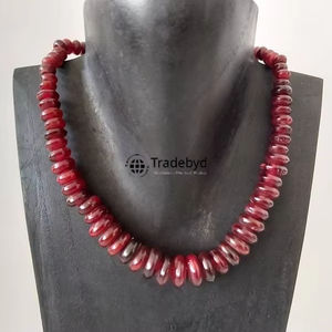 Collar de cuerno natural Tradebyd, joyería hecha a mano, accesorio elegante para estilo bohemio - Product Image 1