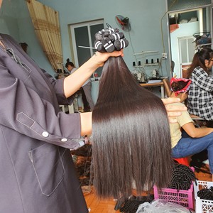 Precio al por mayor: Peluca de cabello humano Remy vietnamita 100% de un solo donante, larga, sedosa y lisa, sin procesamiento químico. - Product Image 2