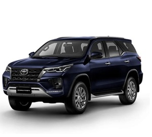 Toyota Fortuner disponible à vendre à bas prix en excellent état VUS fiable avec faible kilométrage grande valeur - Product Image 6