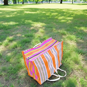 กระเป๋าชายหาดผ้าไนลอนรีไซเคิลแบบดั้งเดิมของอินเดียงานแฮนด์เมดกระเป๋ามีซิปดีไซน์ลายทางผ้าทอผู้ผลิตและส่งออกที่ไม่เหมือนใคร - Product Image 3