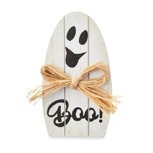 Decoración de Halloween con temática de Brujas, calabazas brillantes, esqueletos, murciélagos, figuras de fantasmas, telarañas, velas y vibraciones embrujadas - Product Image 6