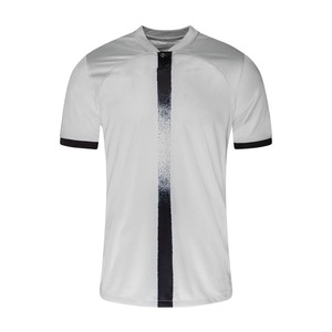 Uniformes de Fútbol al por Mayor de Fábrica, Conjuntos de Alta Calidad, Transpirables, Camisetas de Fútbol de Club, Nombre y Logotipo Personalizados, Verano Invierno - Product Image 1