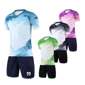 ชุดเล่นฟุตบอลของผู้ชายเสื้อกีฬา100% ผ้าโพลีเอสเตอร์ฝรั่งเศสดีไซน์แตกต่างกัน - Product Image 4