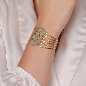 Brazalete ajustable en bruto de Aguamarina chapado en oro de 18 quilates | Brazalete de latón hecho a mano de alta calidad para Mujer | Boda de moda - Product Image 5