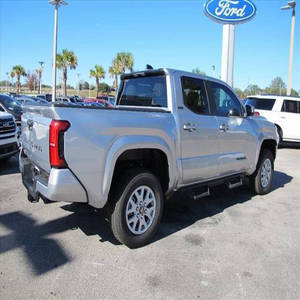 Toyota Tacoma 2024 en perfecto estado - Product Image 3