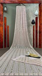 Nuevo Sari Estilo Bollywood de Georgette con Bordado de Lentejuelas, Sari con Blusa sin Coser con Trabajo de Lentejuelas para Mujeres y Niñas - Product Image 3