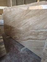 Dalles et Plaques de Marbre en Calcaire Blanc du Vietnam Poli Premium, Étanche, Multi-formes et Multi-tailles, Écologique, Durable, pour Extérieur