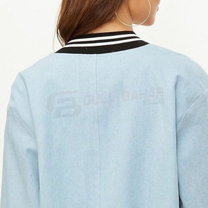 Veste universitaire pour femmes avec bouton-pression sur le devant et ourlet côtelé pour des tenues à la mode Veste universitaire élégante pour femmes - Product Image 6