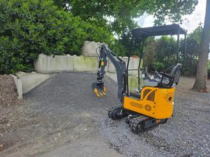 Mini-excavatrice à cabine haute HH12 de 1,2 tonne avec livraison gratuite, homologuée EPA/CE - Product Image 2