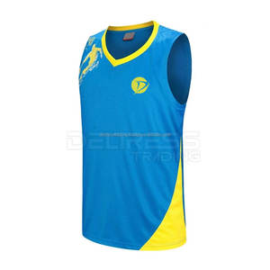Camiseta de baloncesto de poliéster ligera para hombre, ropa de entrenamiento transpirable, torneos, venta al por mayor, ropa deportiva personalizada con transferencia de calor - Product Image 1