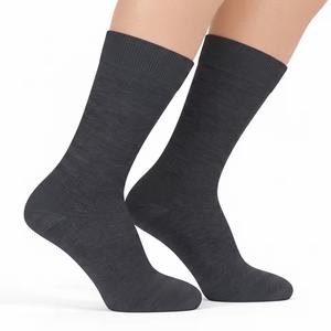 Calcetines Deportivos de Algodón para Hombre, Personalizados al por Mayor, Transpirables, Finos de Verano, Antideslizantes, Absorbentes de Sudor, Fabricante - Product Image 1