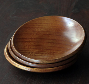 จานไม้อะคาเซียถาดเสิร์ฟอาหารไม้ทรงกลมแบบคลาสสิกทำจากอินเดีย - Product Image 3