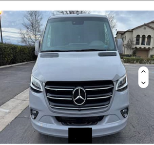 Mercedes-Benz Sprinter 2021, Motor de Gasolina de 8 Cilindros y 4L de Aspiración Natural, SUV Automático con Tracción en las Cuatro Ruedas, Cuero, Techo Panorámico, R18 - Product Image 1