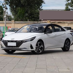 Elantra 2021 d'occasion, conduite à gauche, sièges en cuir, intérieur foncé, pneus R17, automatique, économique en carburant, conduite confortable, LED - Product Image 4