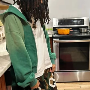 Sudadera con capucha vintage desgastada con efecto descolorido por el sol, estampada y bordada, con bolsillo, corte regular, cremallera, pedrería, lavado ácido verde, de peso pesado, 100% algodón - Product Image 4