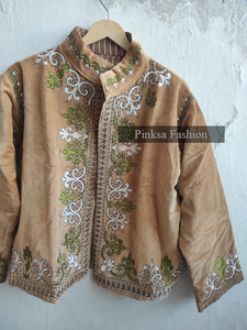 Veste en velours de coton tricoté brodé de fleurs bleues en gros pour femmes, style ethnique suzani fait à la main, manteau d'hiver, vêtements d'extérieur - Product Image 4