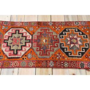 Alfombra Turca Vintage de 1.8x13.8 pies, Naranja y Rosa, con Parches de Lana, Ecológica, con Base de Látex y Flecos - Product Image 3