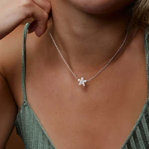 Collar Único de Oro Puro de 14K y 18K con Diamantes Cultivados en Laboratorio, Corte Brillante Marquise, Diseño Floral, Regalo de Cumpleaños para Ella - Product Image 3