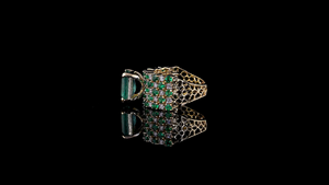 Anillo de Esmeralda Verde Cultivada en Laboratorio de Lujo con Corte Esmeralda y Diamante Brillante Redondo, Anillo de Destaque para Fiestas, Ocasiones Especiales y Uso Diario - Product Image 2