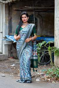 ชุดอินเดียทันสมัย ผ้าคุณภาพดี เสื้อผ้าพื้นเมือง ผ้าไหมโดลาแท้ ซารีพร้อมเสื้อ ปักลายด้วยด้ายซารี ผู้ส่งออกจากอินเดีย - Product Image 6