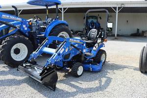 Asequible New Hollands Work-Master 25S Sub-Compact 4WD Tractor Machinery con alta potencia operativa ahora listo para suministrar - Product Image 5