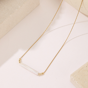 Collier pendentif minimaliste en argent 925 plaqué or avec motif géométrique et perle d'eau douce pour femmes, avec chaîne à perles - Product Image 3