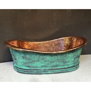 Baignoire autoportante en cuivre patiné vert, baignoire de spa écologique avec forme de bateau, salle de bain de villa, baignoire de luxe - Product Image 1