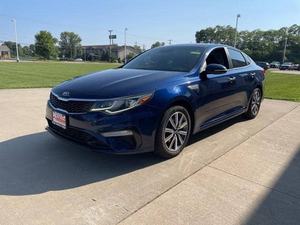 2019 pour Optima LX Sièges en cuir Pneus R19 Conduite à gauche Transmission automatique Toit ouvrant panoramique - Product Image 2