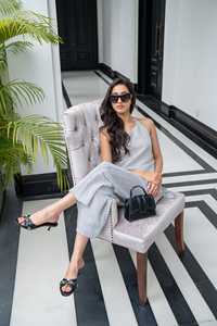 ชุดสองชิ้นลำลองสำหรับผู้หญิงกางเกงพิมพ์ลายทางผ้าลินินเนื้อนุ่มพร้อมลูกไม้และกระดุมตกแต่งสไตล์ตะวันตก - Product Image 4