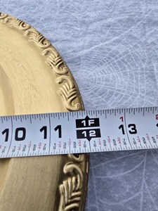 Assiette de présentation élégante en or rose pour décor de table de mariage et repas raffiné, parfaite pour les fêtes, les événements et les occasions festives - Product Image 5