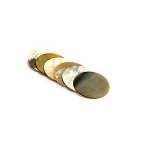 Juego de Posavasos de Cuerno de Búfalo Natural Hechos a Mano con Superficie Lisa, Redondos, Ecológicos y de Lujo para Decoración de Mesa, Precio CRAFT ZONE EXPORT - Product Image 2