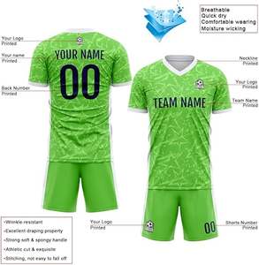 Ensemble d'uniformes de football personnalisables de haute qualité pour hommes uniformes respirants à col en V pour adultes Style optimal pour les vêtements d'été Service OEM - Product Image 6