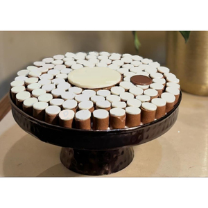 Elegante mesa de dulces de chocolate para servir tazón hecho a mano de metal plateado tazón de chocolate perfecto para ocasiones especiales y cualquier evento - Product Image 5