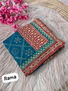 Sari en satin de soie de luxe pour femmes en gros, avec un look riche, travail de paillettes en feuille de bandej, pallu et bordure, fabriqué en Inde - Product Image 5