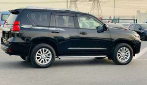 Toyota Prado SUV 2022 Usado, Automático, 5 Plazas, Tracción Total, Asientos de Cuero, Techo Panorámico, Portaequipajes de Aluminio, Control de Crucero Adaptativo, Visión 360° - Product Image 2