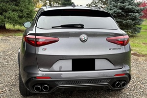 Alfa Romeo Stelvio Quadrifoglio 2023 Essence faible kilométrage - Product Image 3